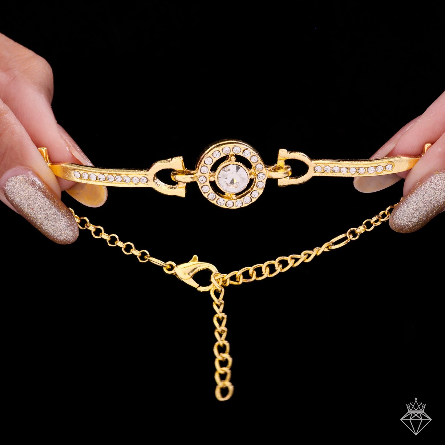 Adjustable Gold Bangle Bracelet with Crystal Accents – Elegant Anti-Tarnish Design for Versatile Wear 2