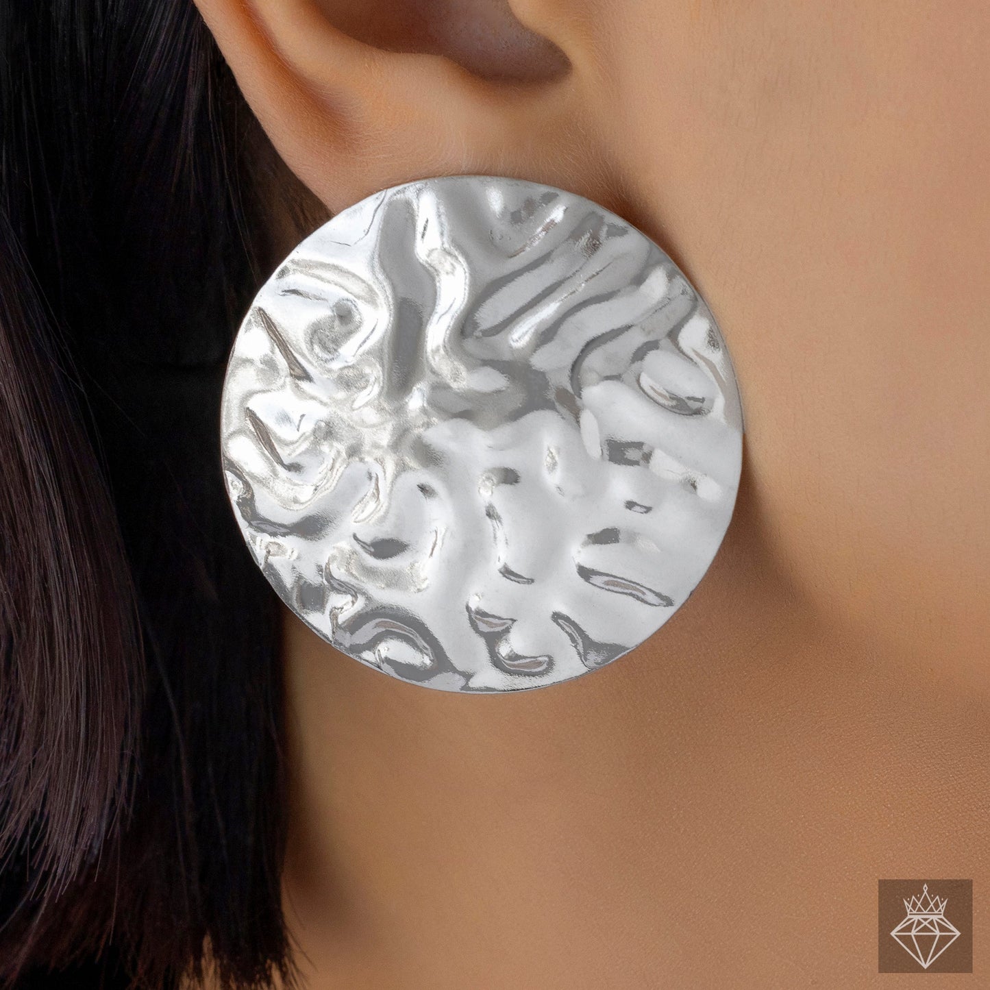 Anti-Tarnish Silver Necklace and Earring Set with Hammered Coin Design 1