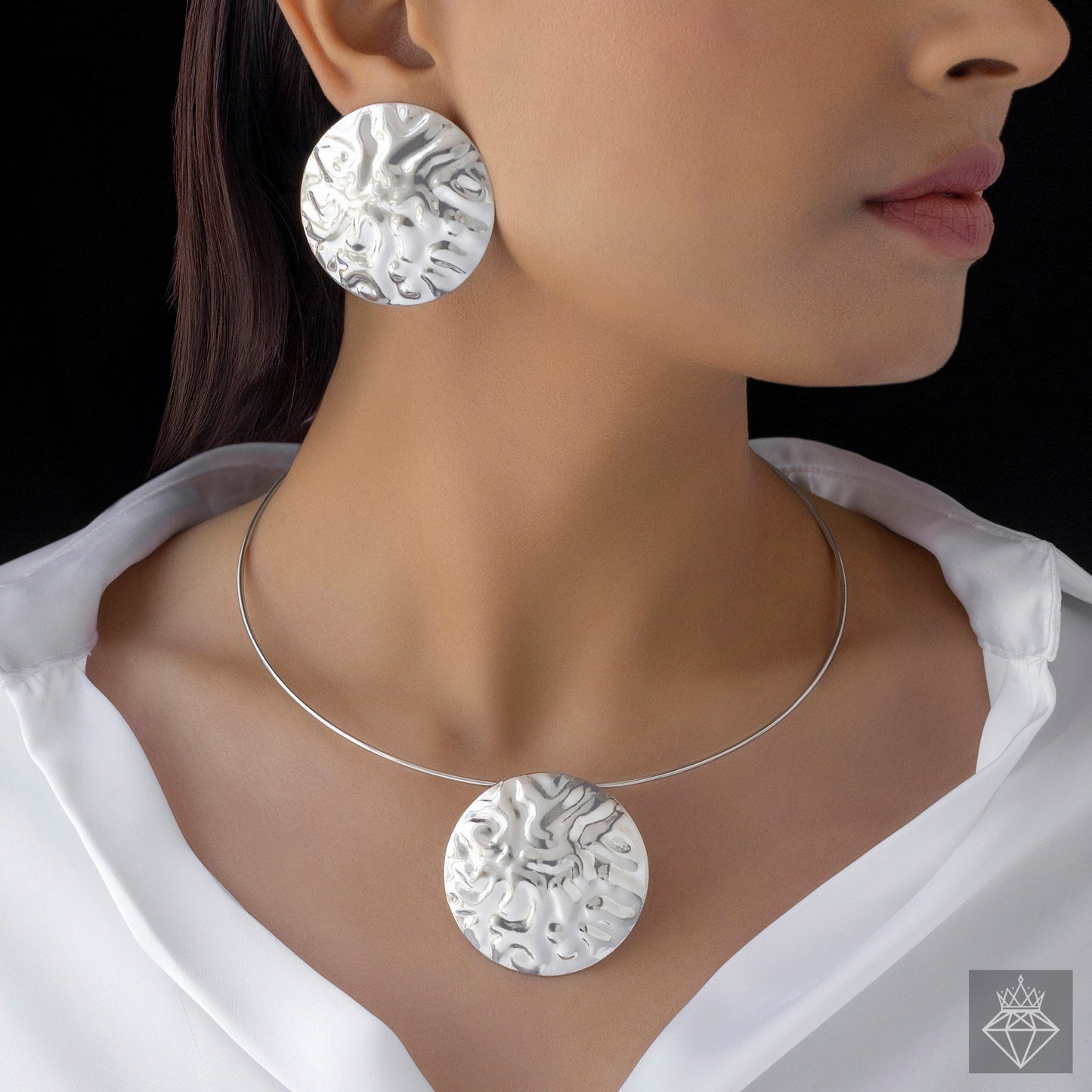 Anti-Tarnish Silver Necklace and Earring Set with Hammered Coin Design 2