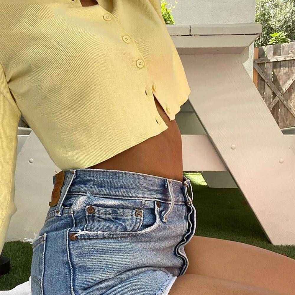 Button-down Crop Top Cardigan 3