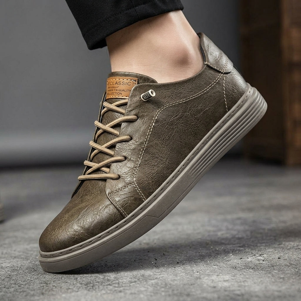 Men's Leather Orthopedic Comfort Sneakers in Black – detail view | Hensley London