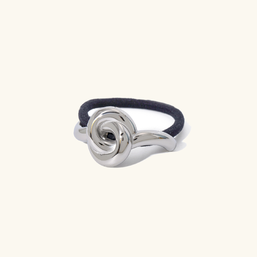 Elegant Knotted Pony Cuff Hair Accessory in Polished Gold – Waterproof Hypoallergenic Stainless Steel Design 3