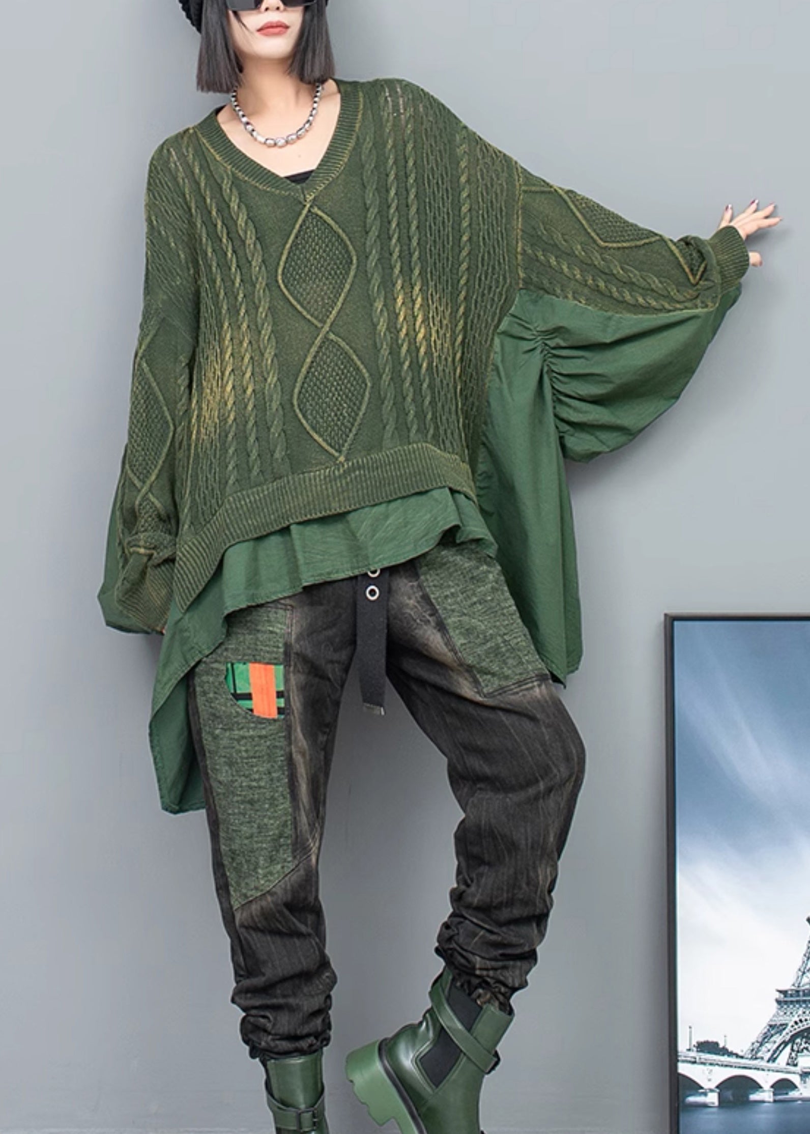 Women's Pullover Sweater Green Knit V-Neck Ruffled Batwing Sleeve - 2