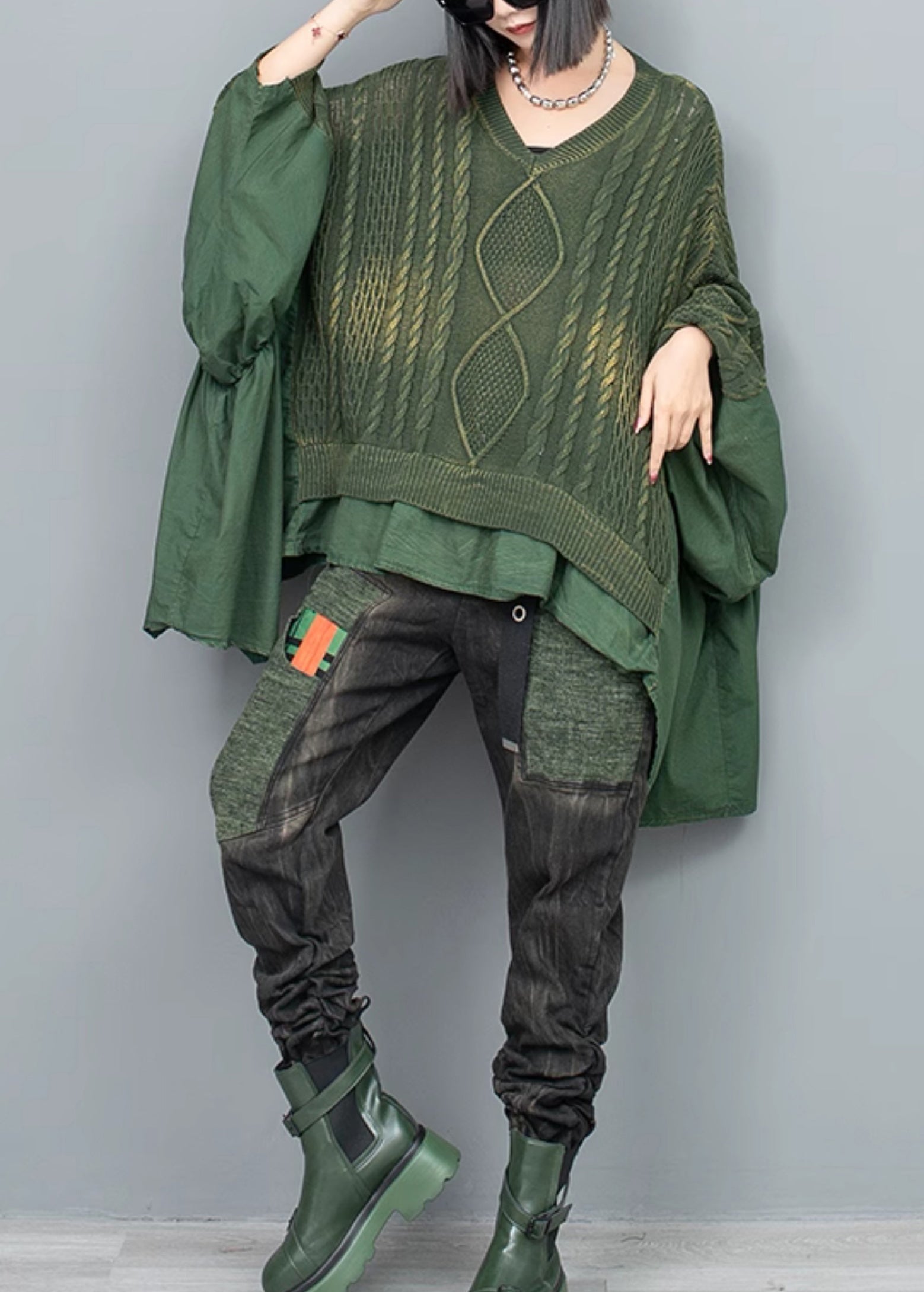 Women's Pullover Sweater Green Knit V-Neck Ruffled Batwing Sleeve - 3