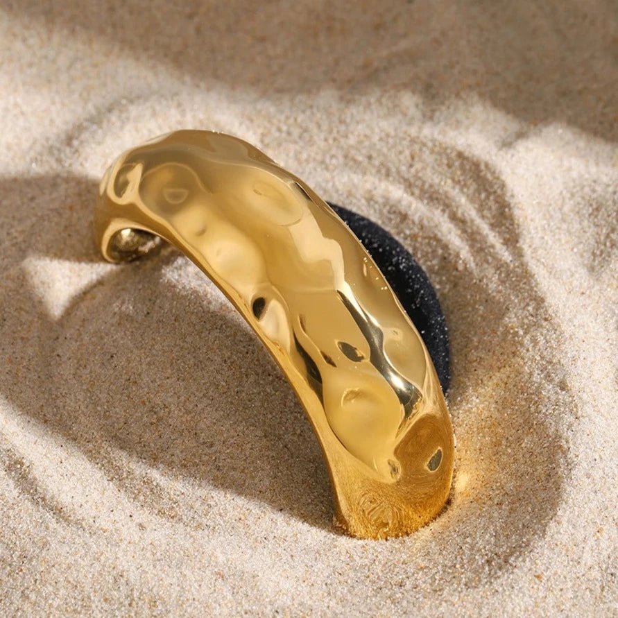 Hammered Arch Pony Cuff - Hypoallergenic 18k Gold Hair Accessory for Elegant Hairstyles 6