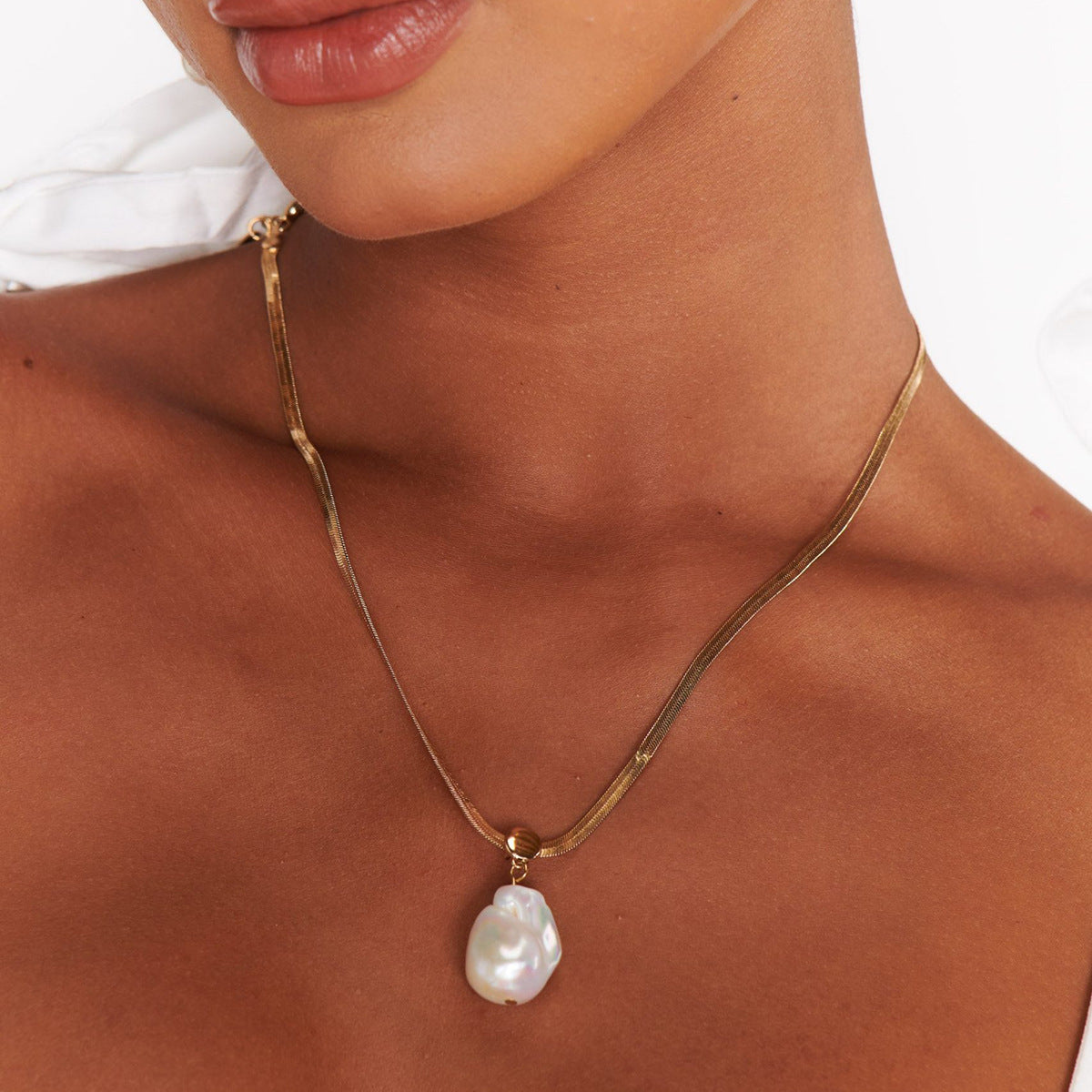 Modern Herringbone Pearl Necklace with 18k Gold Plating – Waterproof and Hypoallergenic 2