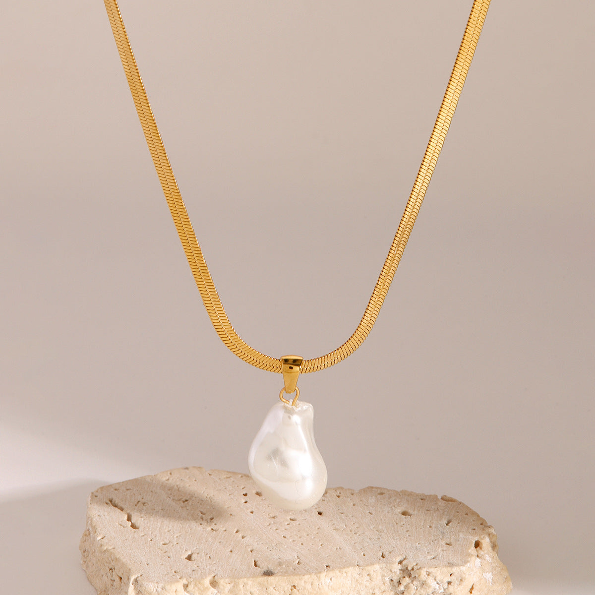 Modern Herringbone Pearl Necklace with 18k Gold Plating – Waterproof and Hypoallergenic 4