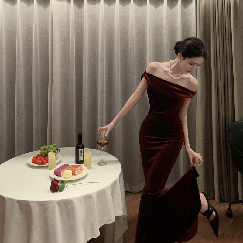 Women's Evening Gown Wine Red Velvet Mermaid Silhouette-4