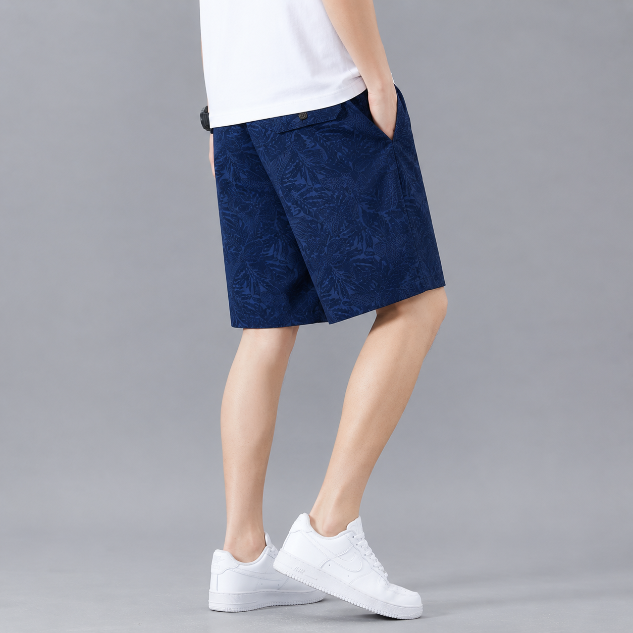 Men's Lightweight Tropical Print Shorts – size and fit view | Hensley London