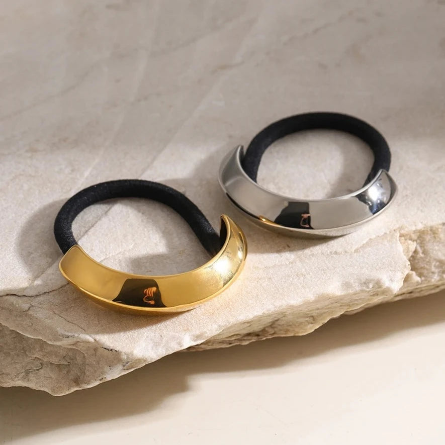 Petite Arch Pony Cuff – Waterproof and Hypoallergenic Hair Accessory in 18k Gold-Plated Stainless Steel 3