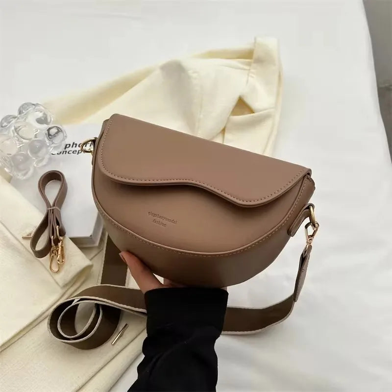 Variant image for Women's Crossbody Bag Black Medium Leather-6