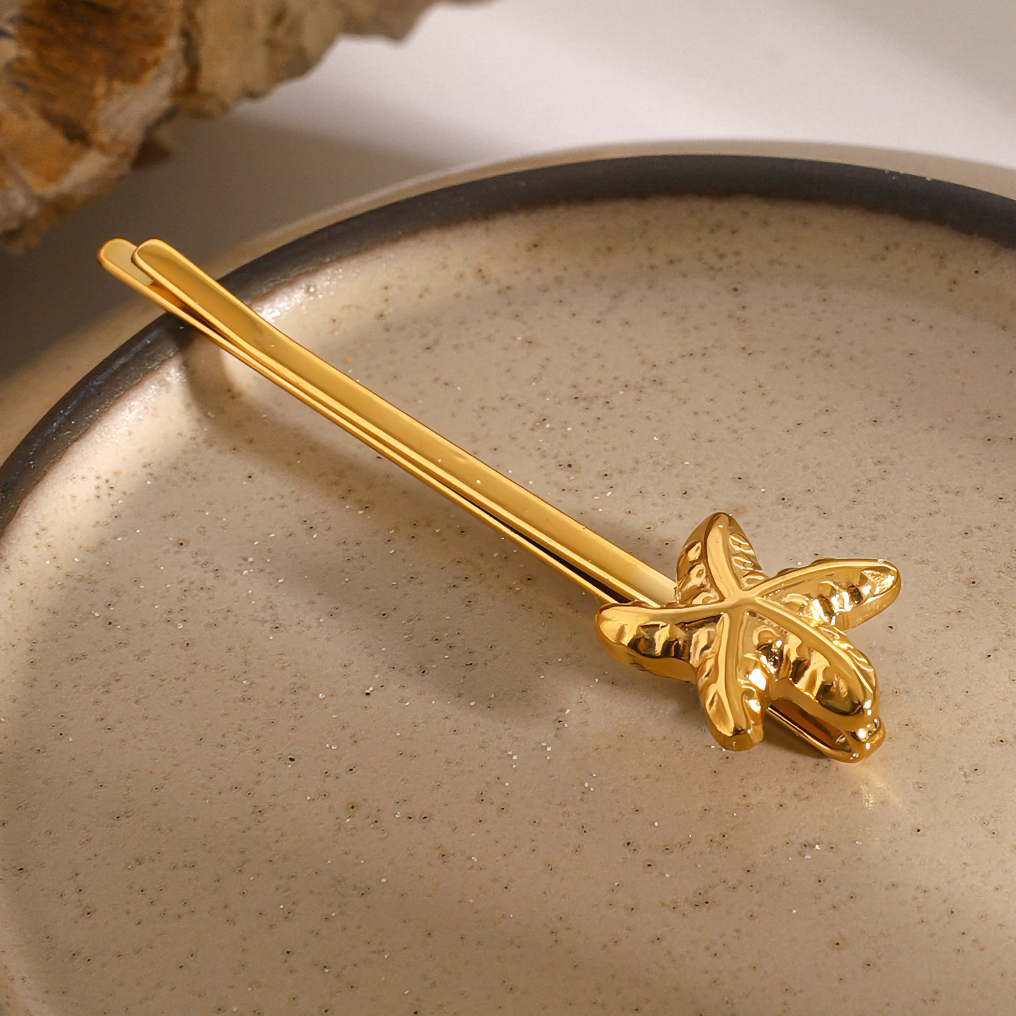 Stellar Starfish Gold French Pin – Nautical Charm with Hypoallergenic Stainless Steel 1