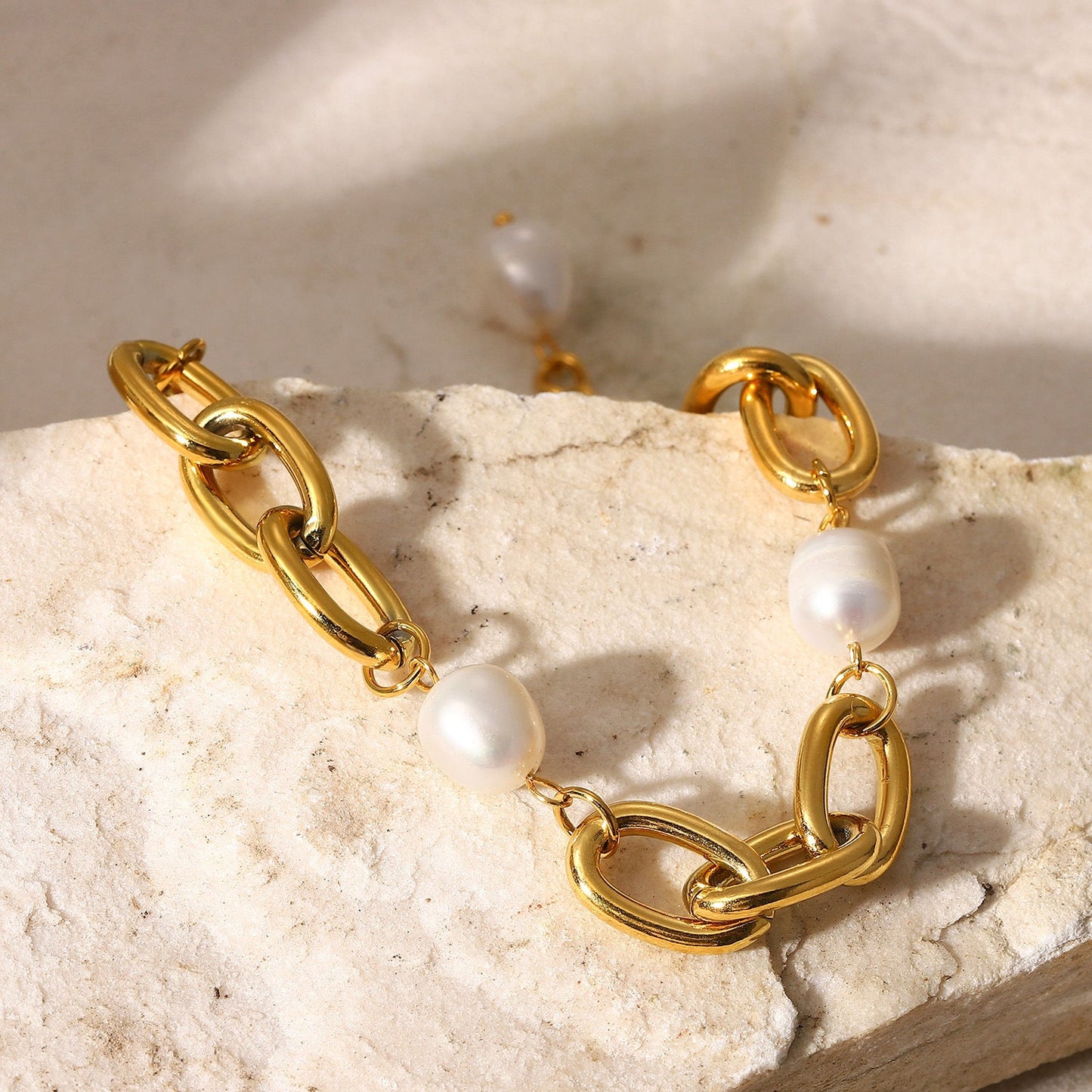 Women's Bracelet Gold Freshwater Pearl Stainless Steel 5