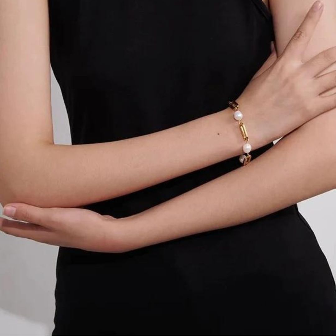 Women's Bracelet Gold Stainless Steel Freshwater Pearls 2
