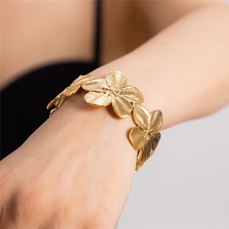 Women's Floral Bangle Gold Stainless Steel 2