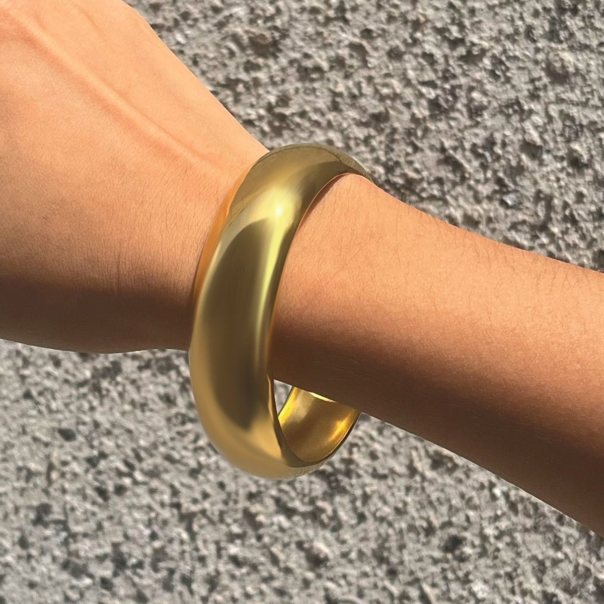 Women's Gold Bangle Smooth Stainless Steel-Plated 18k Gold 2