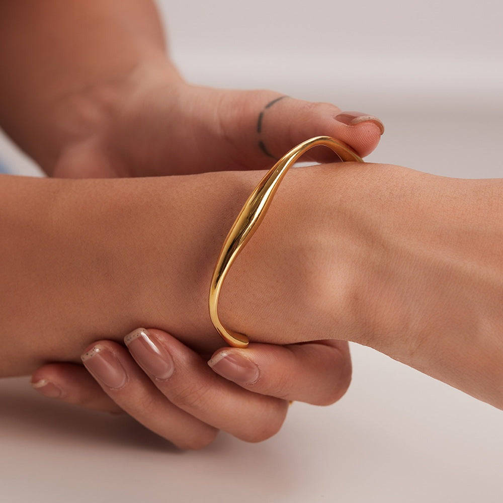 Women's Gold Bangle Twisted Stainless Steel 18k 2