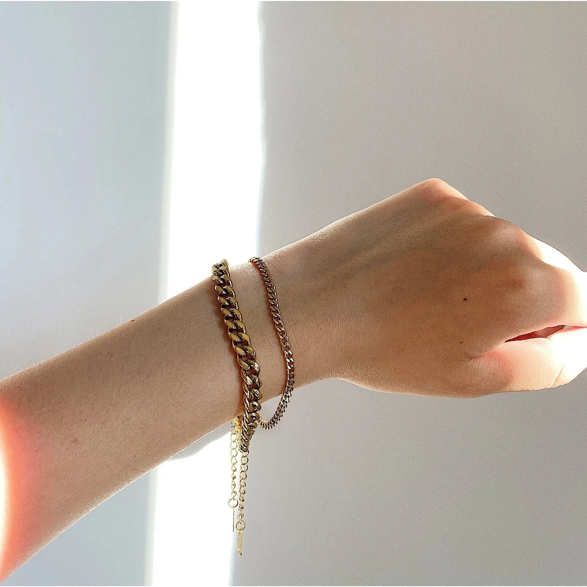 Women's Gold Chain Bracelet Stainless Steel-Plated 18k Gold 1
