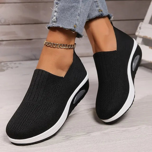 Women's Lightweight Slip-On Sneakers with Cushioned Sole and Breathable Mesh Design 1