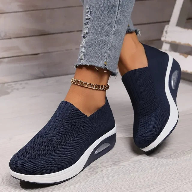 Women's Lightweight Slip-On Sneakers with Cushioned Sole and Breathable Mesh Design 2