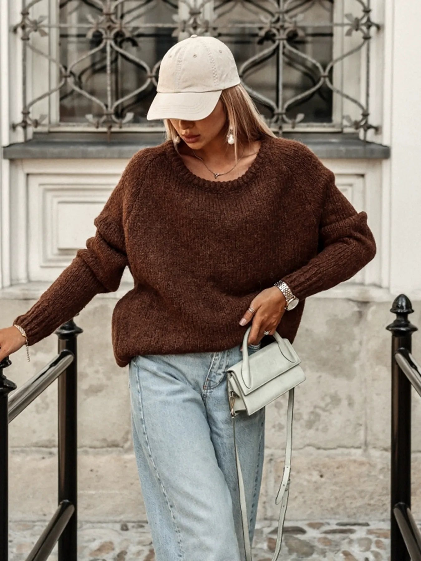 Cozy Womens Sweater - Relaxed Fit Wool Knit Pullover with Ribbed Cuffs 1