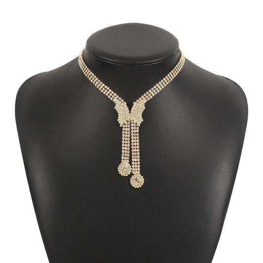 Shiny Butterfly Pendant Necklace with Rhinestones – Durable Iron and Copper Design for Women, Perfect for Weddings and Holidays