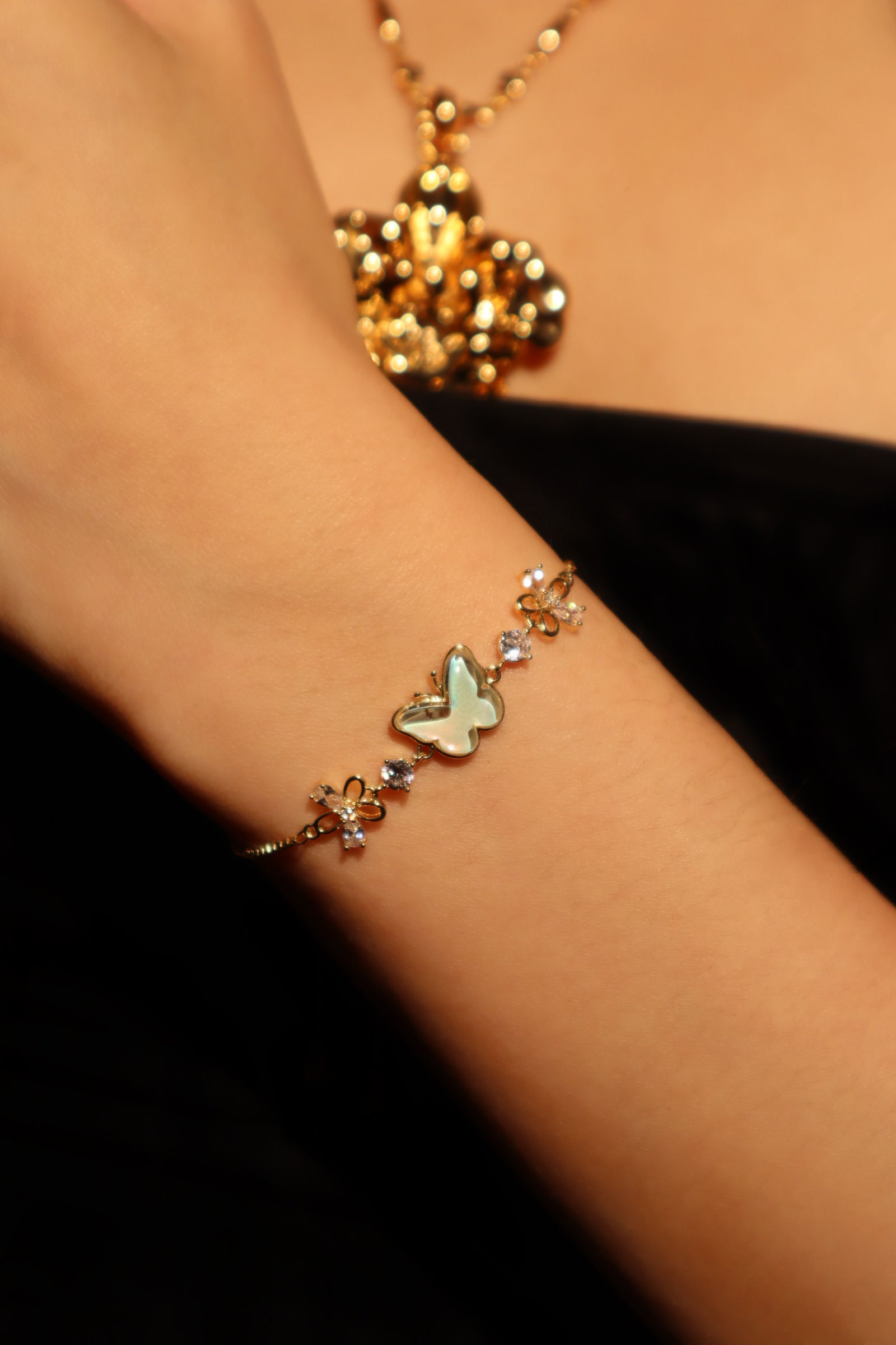 Women's Butterfly Bracelet Gold Enamel Zirconia - 3