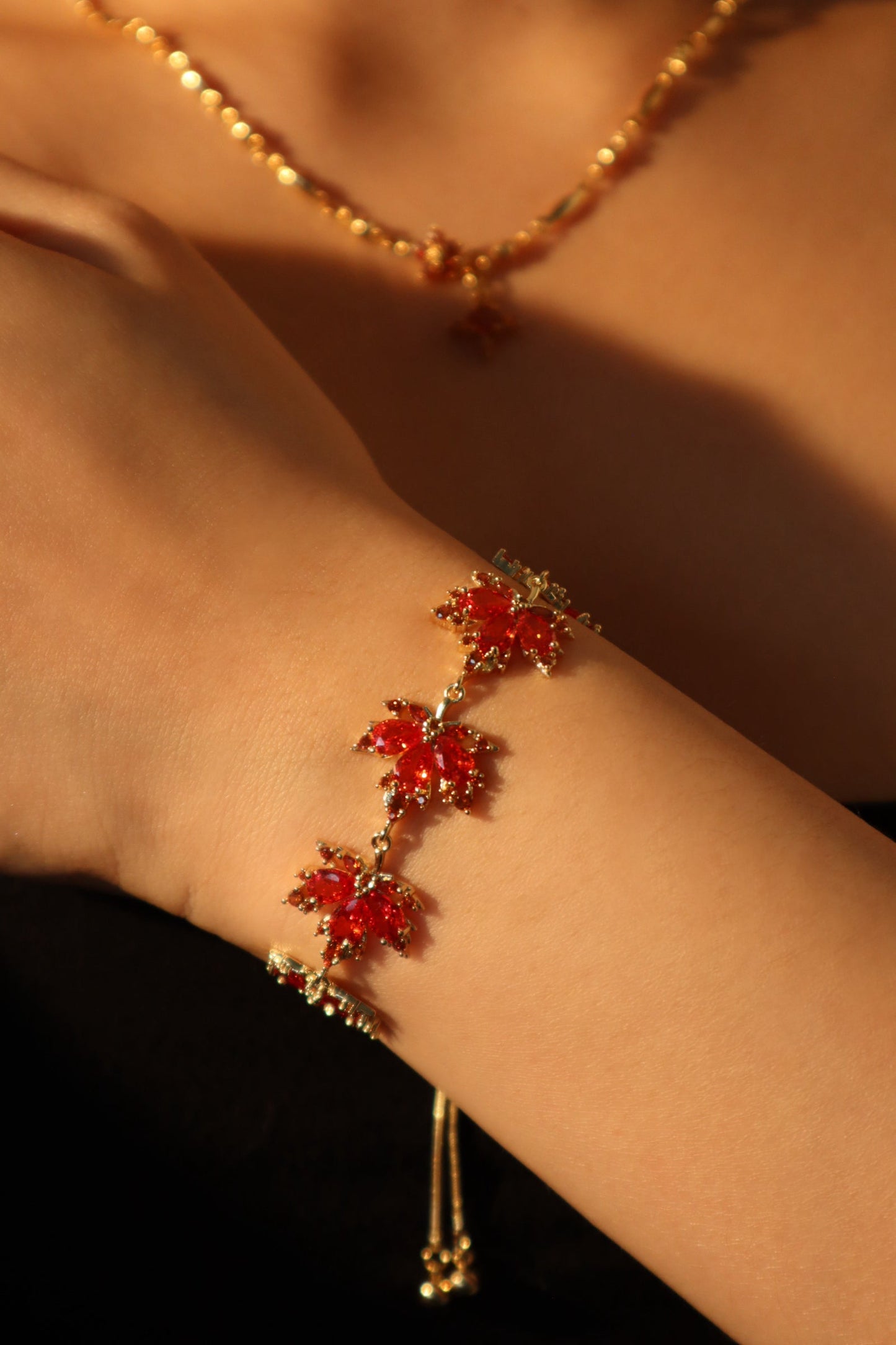 Unisex Bracelet Gold Plated Red Zirconia Maple Leaves Design - 4