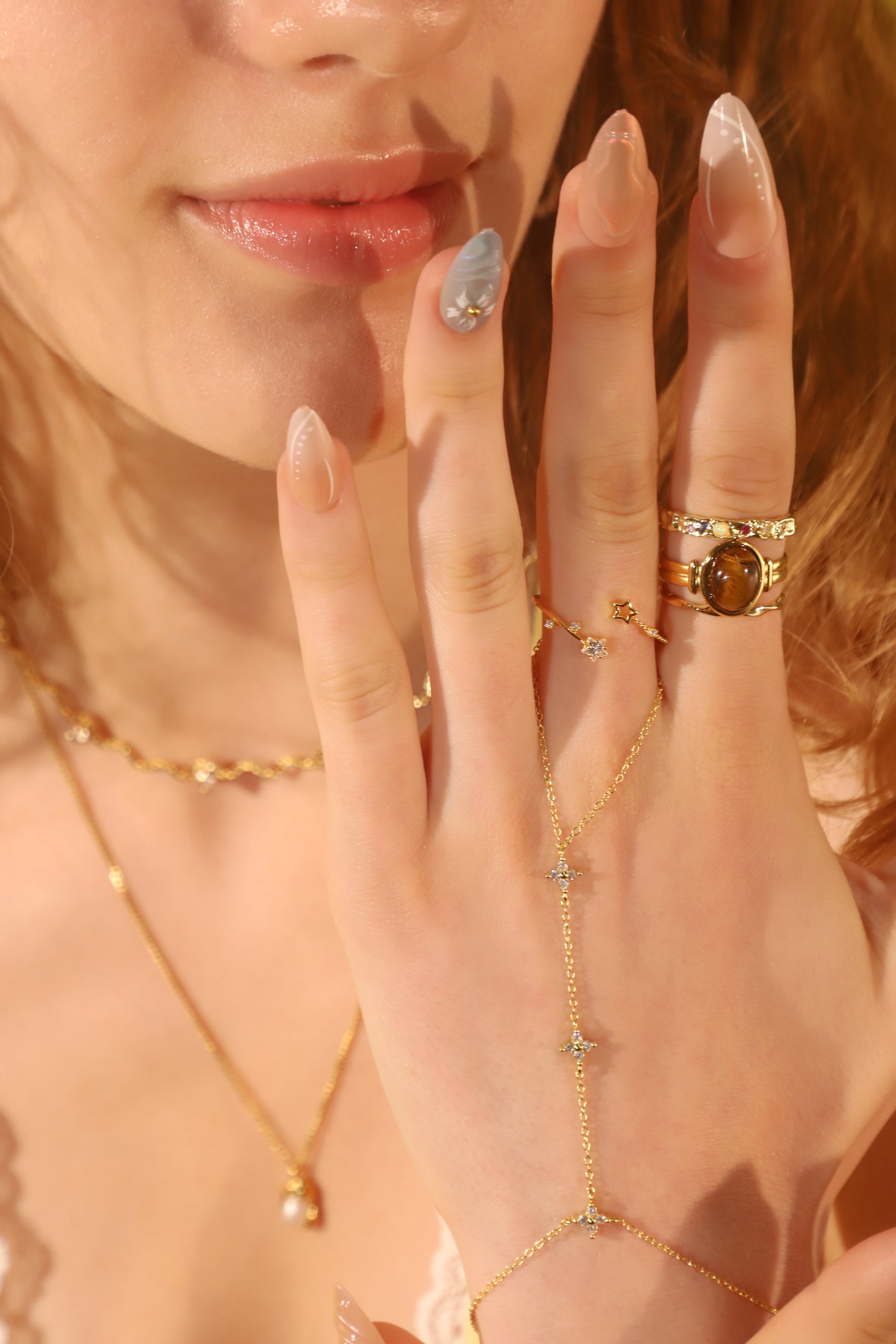 Women's Hand Chain Bracelet Gold Vermeil Zirconia Diamonds - 1