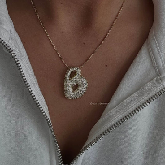18k Gold Initial Diamond Necklace for Women – Personalized Customizable Pendant, Hypoallergenic and Waterproof 1