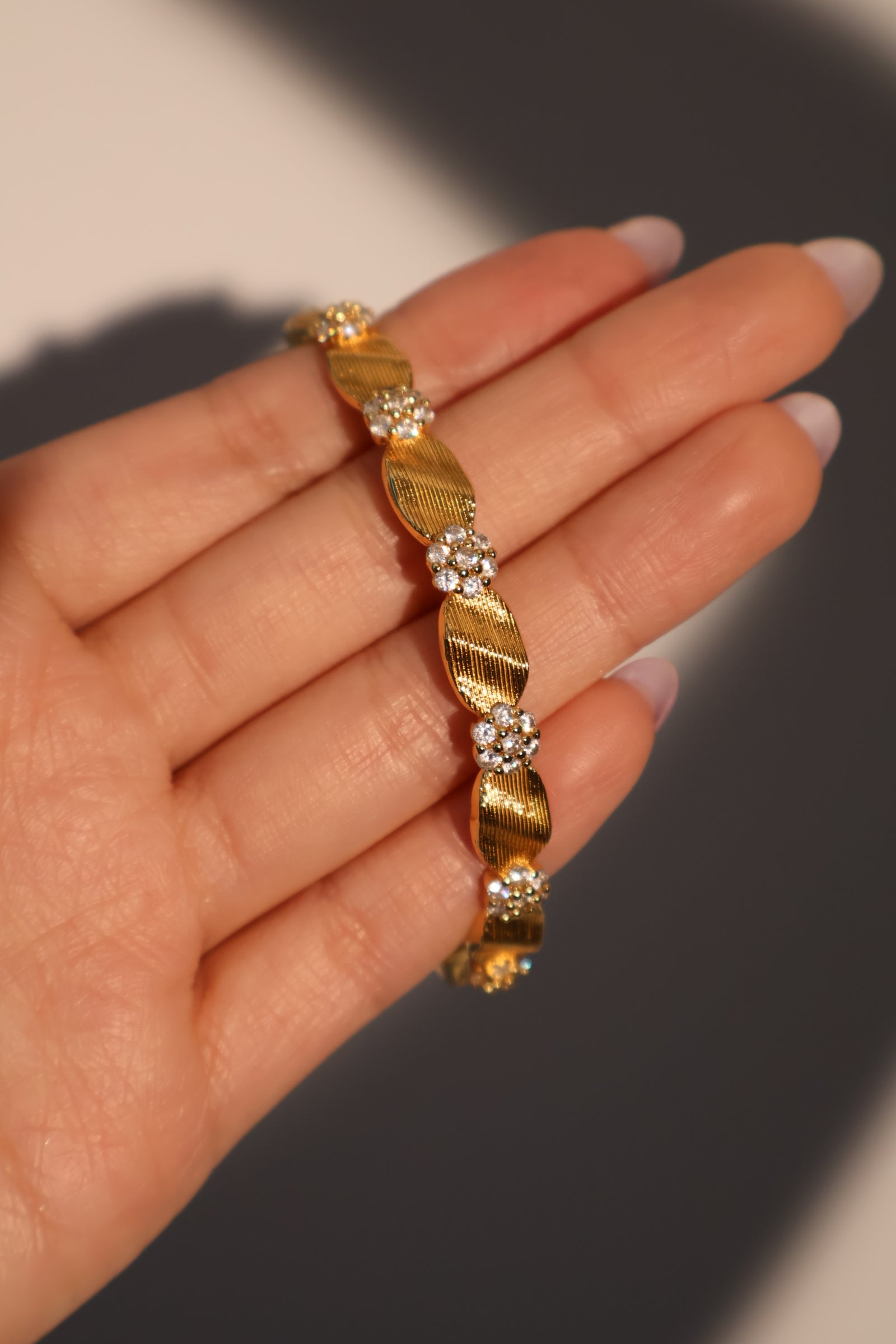 Women's Flower Bracelet Gold Plated Zirconia - 4