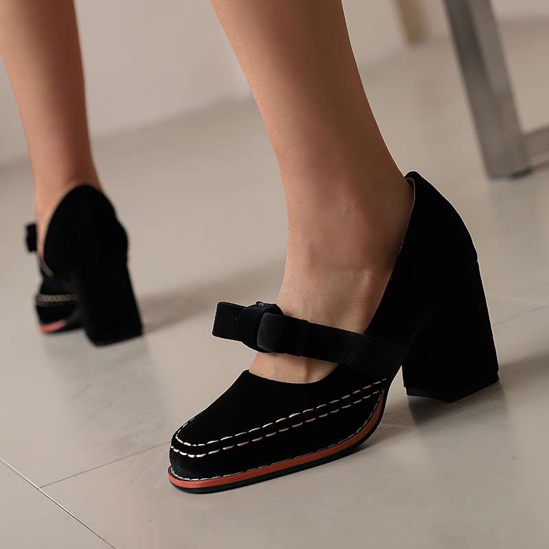 Women's Velvet Block-Heel Loafers – product view | Hensley London