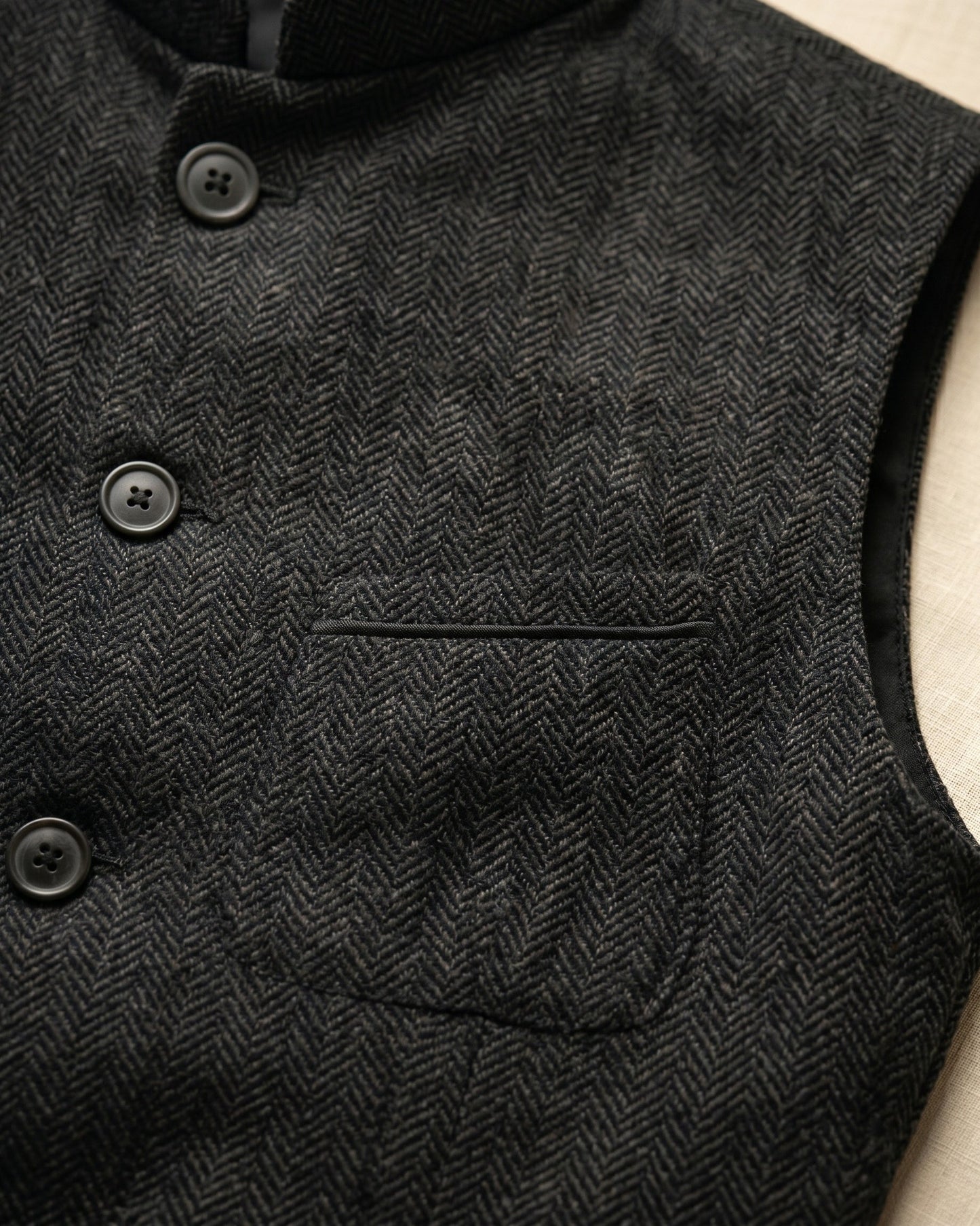 Men's Herringbone Nehru Waistcoat – collar detail | Hensley London