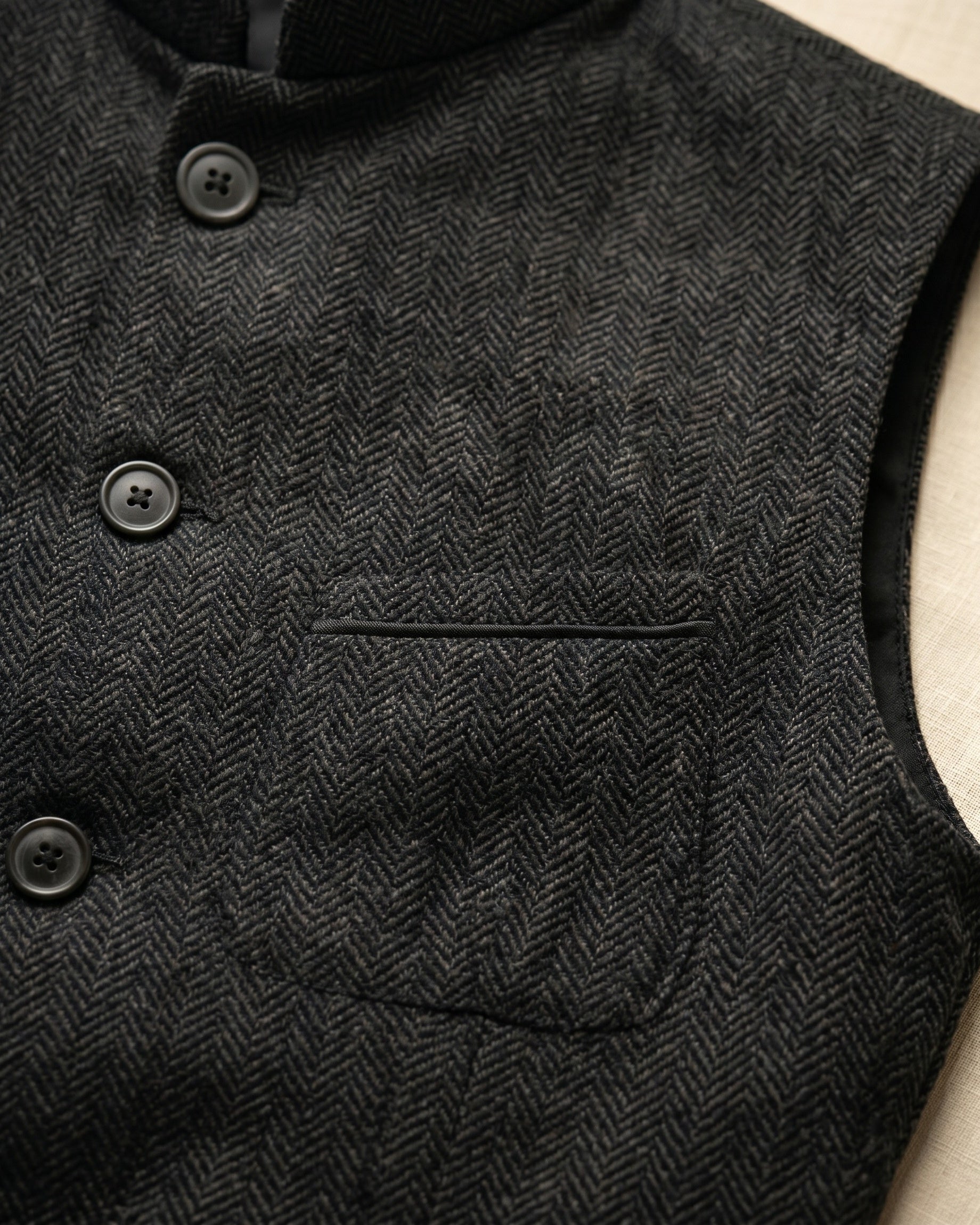 Men's Herringbone Nehru Waistcoat – collar detail | Hensley London