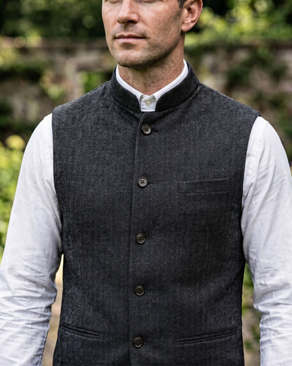 Men's Herringbone Nehru Waistcoat – styled full look | Hensley London