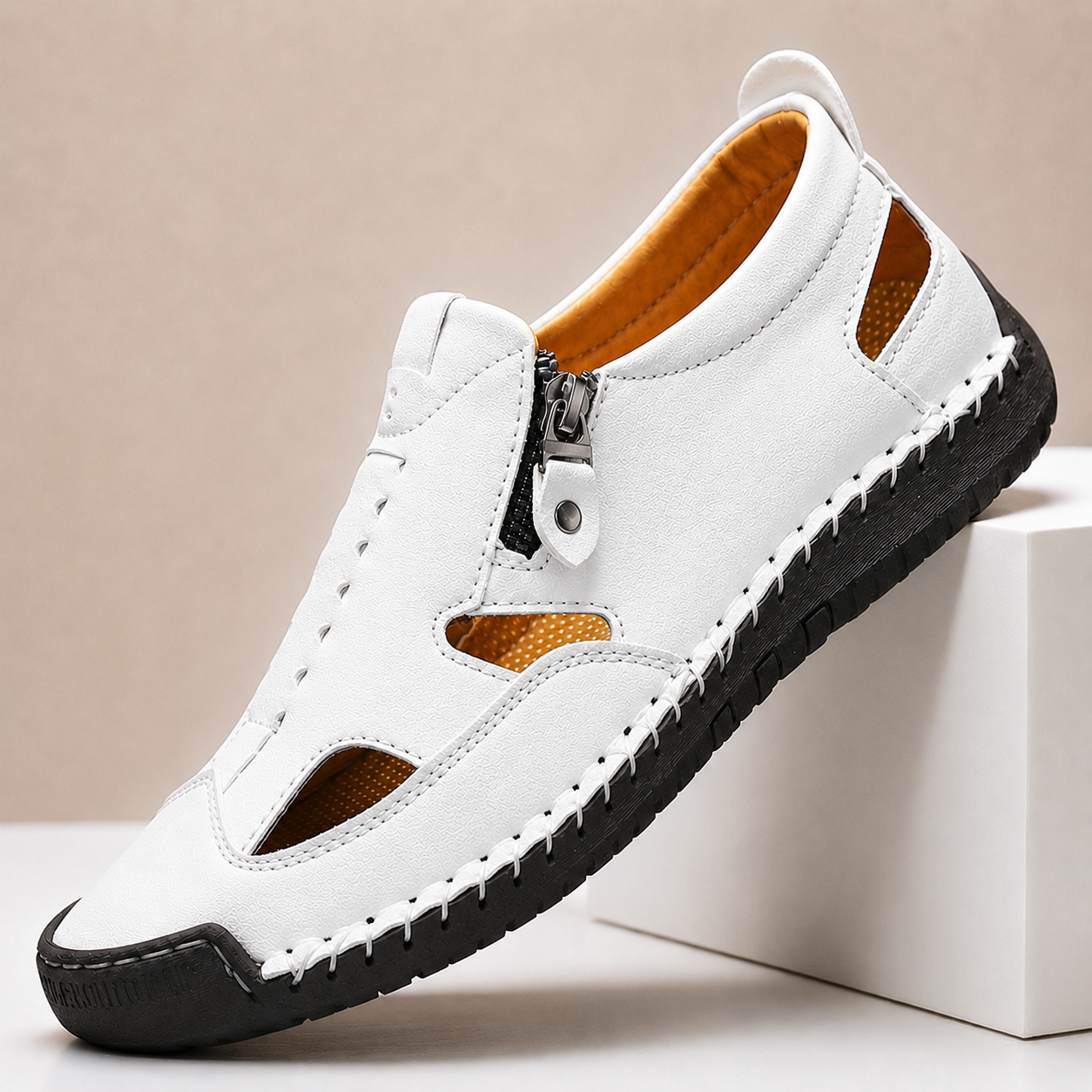 Men's Leather Closed-Toe Fisherman Sandals – product view | Hensley London