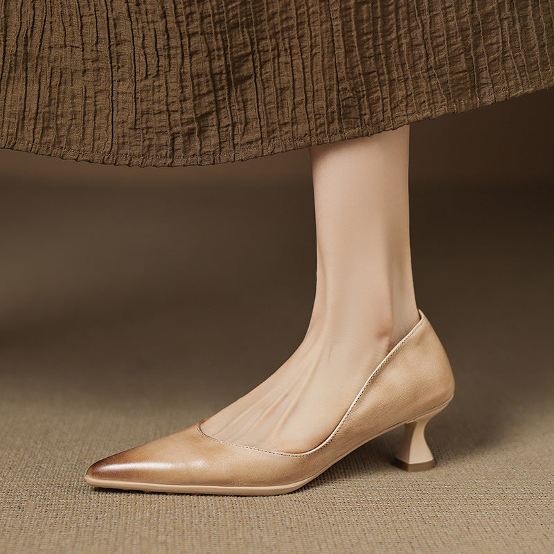 Women's Leather Pointed-Toe Kitten Heels – detail view | Hensley London