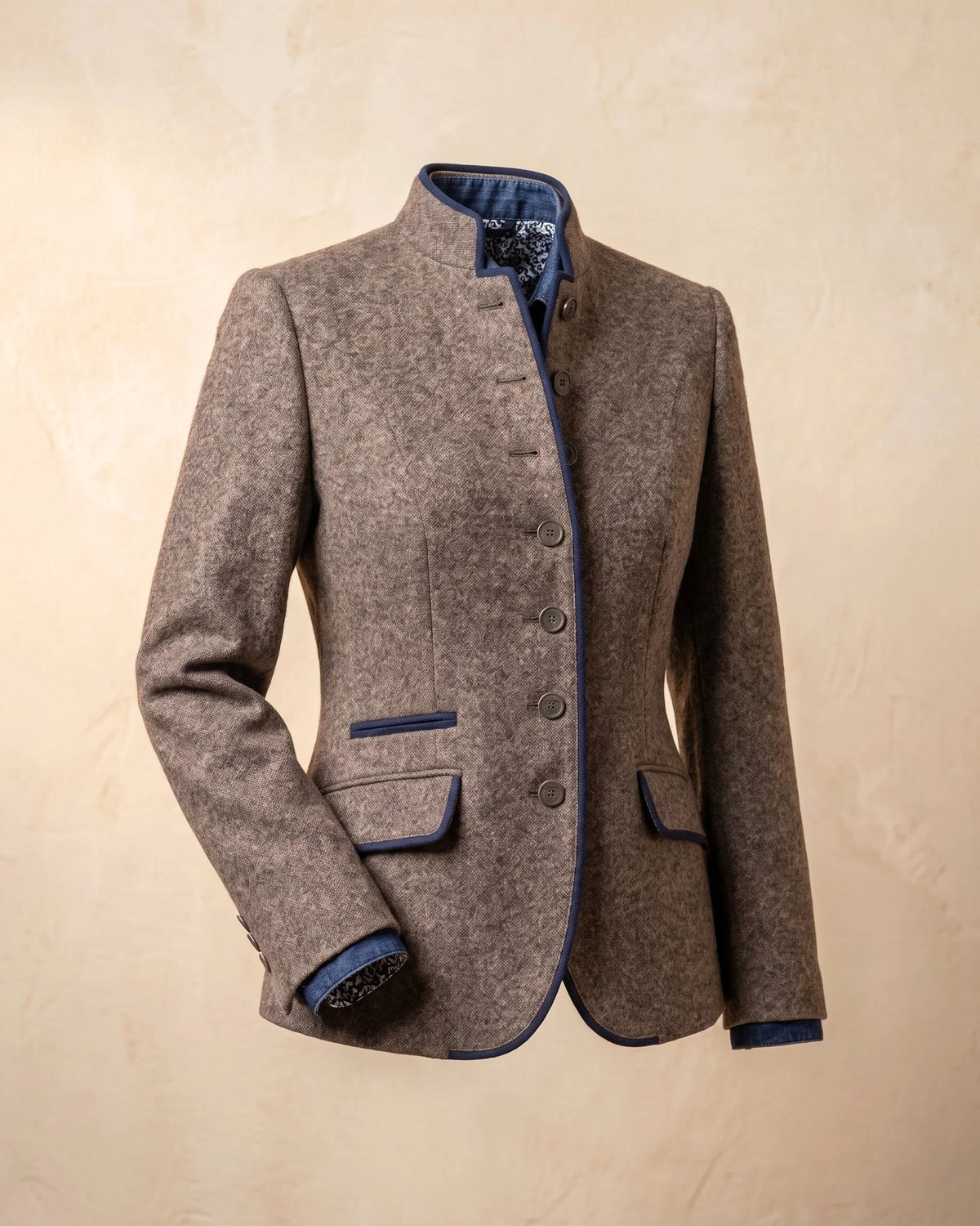 Women's Contrast-Trim Stand-Collar Fitted Jacket in Brown – product view | Hensley London