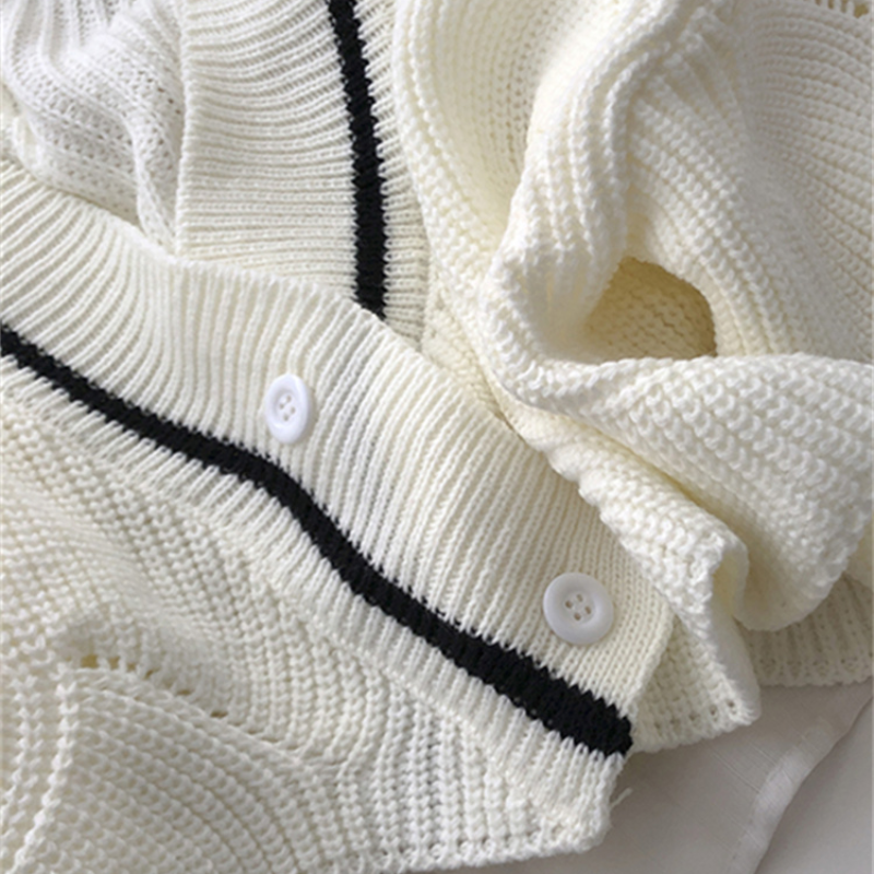 Casual Criss-cross Knitted Cropped Cardigans 4