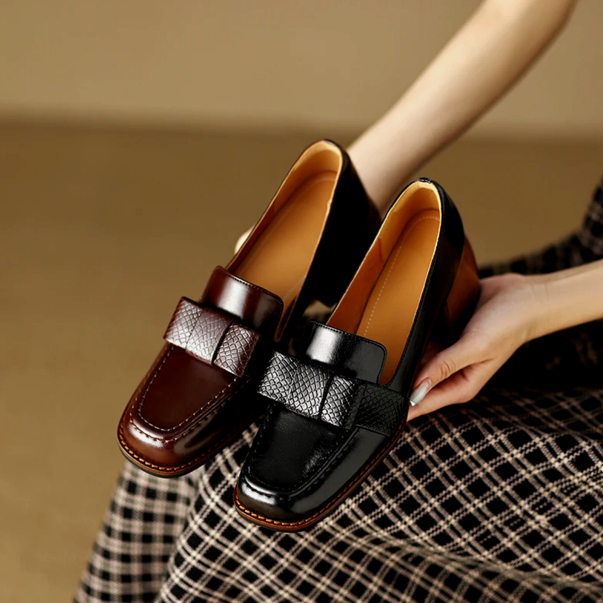 Women's Leather Knot Loafers with Block Heel in Brown - additional view 7 | Hensley London