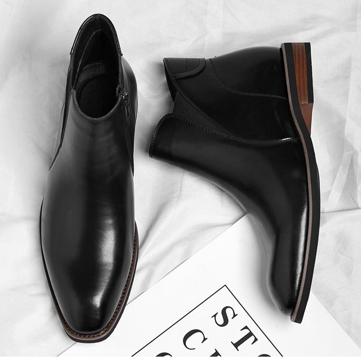 Men's Leather Chelsea Boots in Black – heel view | Hensley London