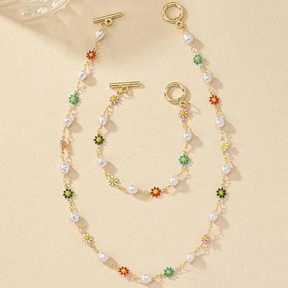 Dainty Floral Pearls Necklace and Bracelet Set for Women – Elegant Spring Jewelry with Natural and Heart Shaped Pearls