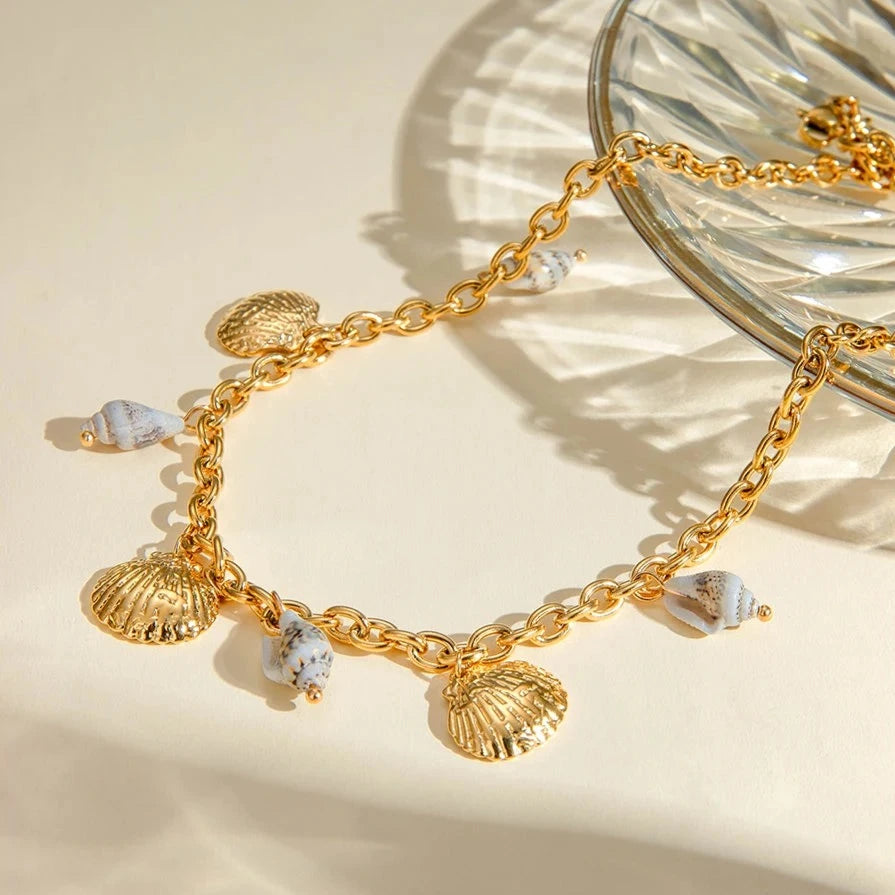 Dainty Gold Seashell Necklace with Adjustable Gold Chain – Hypoallergenic Ocean-Inspired Jewelry for Women 3