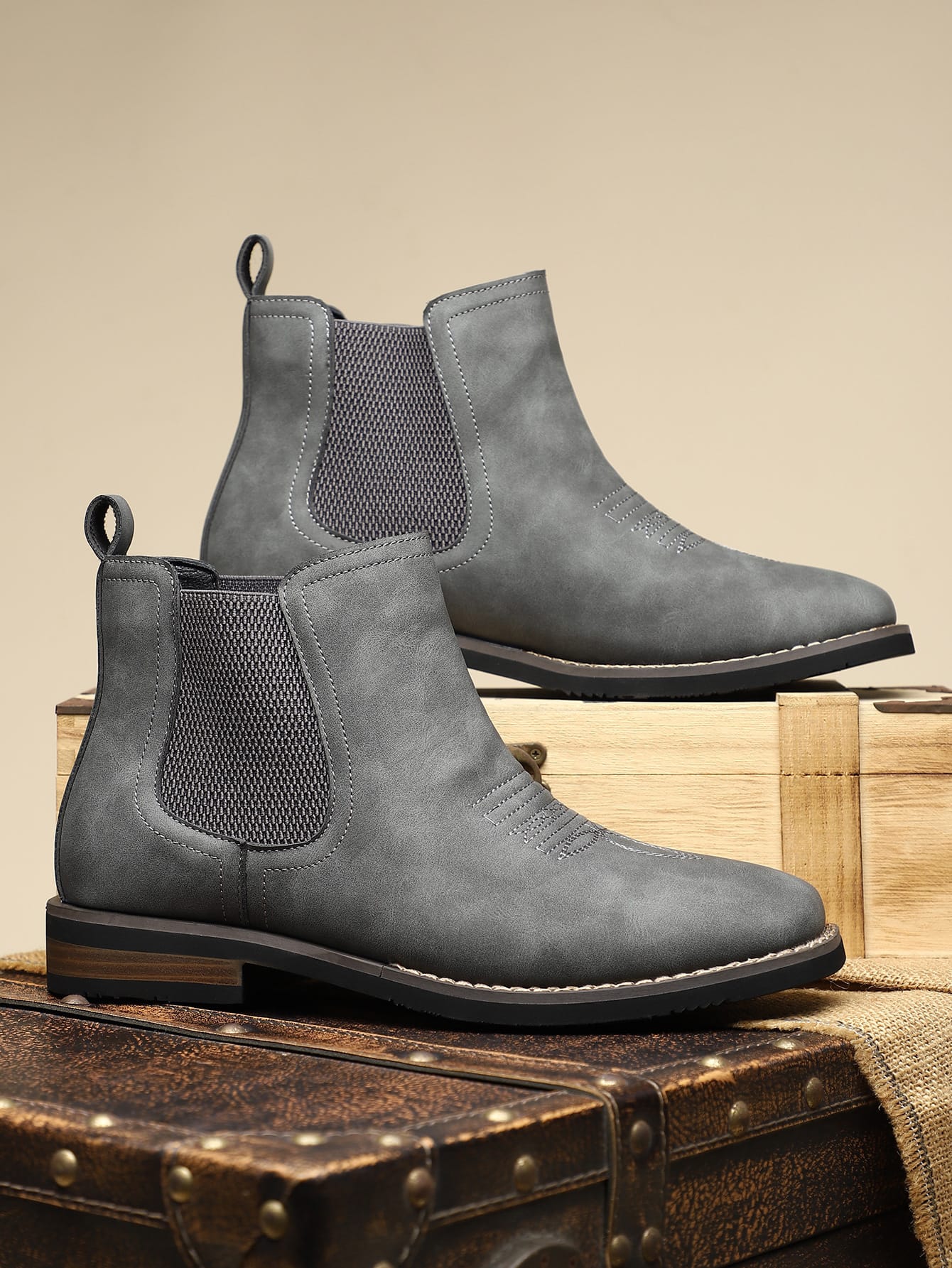 Men's Leather Chelsea Boots in Gray – side view | Hensley London