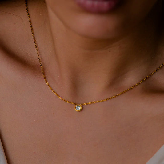 Dazzling Gold Necklace for Women – 18k Gold-Plated Stainless Steel with Diamond Simulants, Hypoallergenic Design 1
