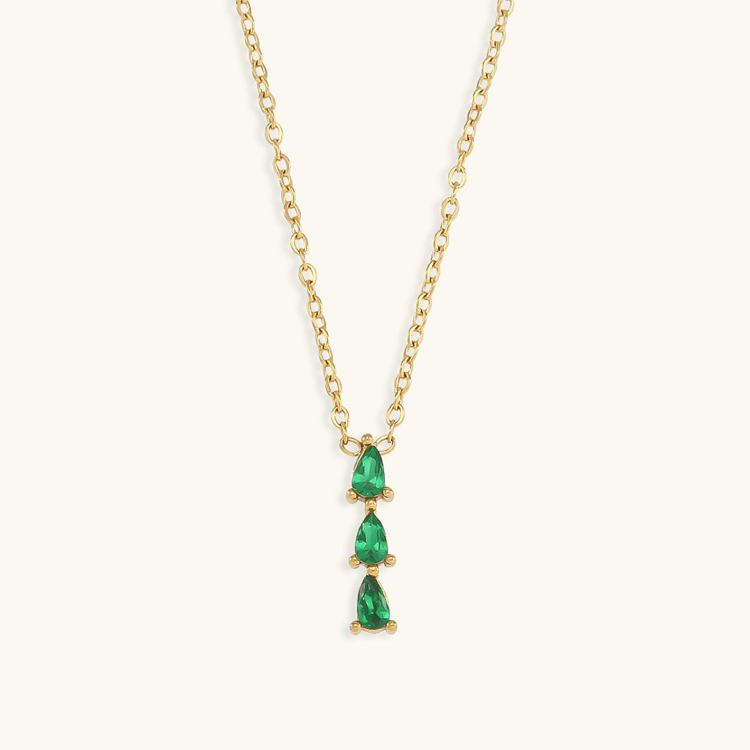 Elegant 18K Gold-Plated Necklace with Teardrop Diamond Simulants – Waterproof and Hypoallergenic 3