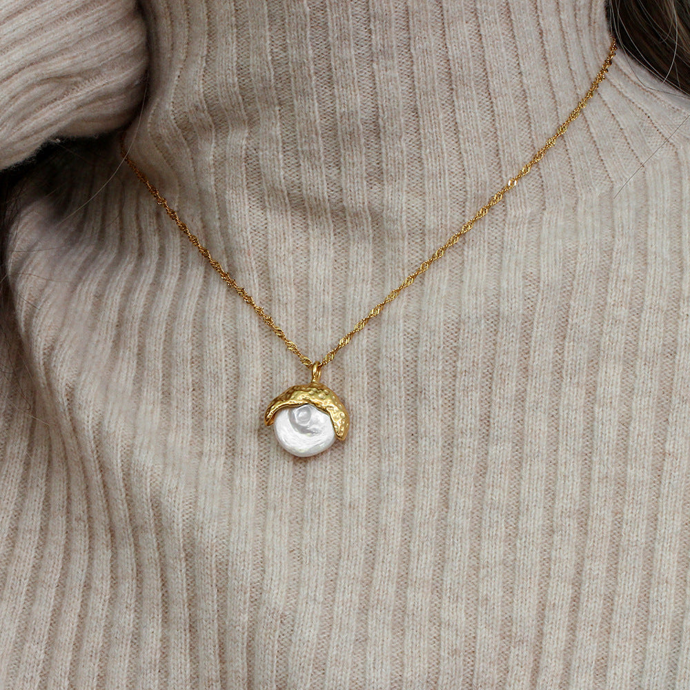 Elegant 18K Gold Pearl Necklace – Waterproof, Hypoallergenic, and Timeless Design 3