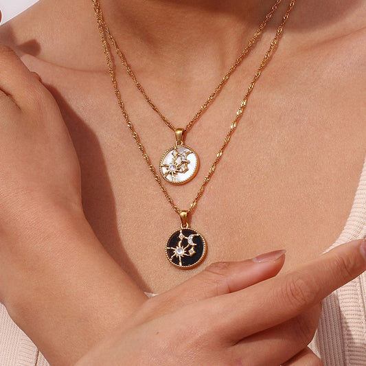 Elegant 18k Gold Necklace with Celestial Pendant and Diamond Simulants – Waterproof and Hypoallergenic 1