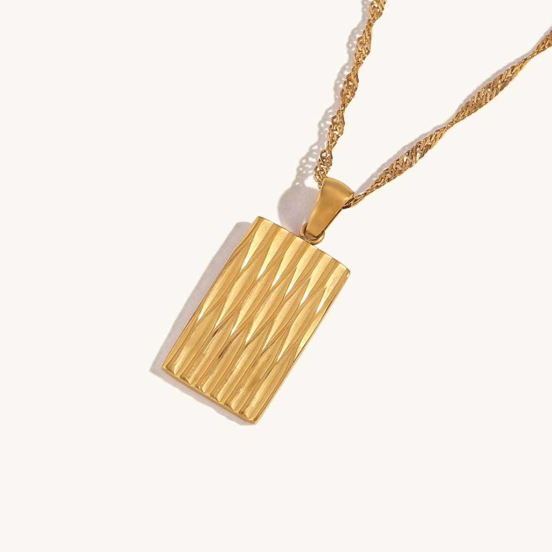 Elegant 18k Gold Necklace with Rectangular Pendant – Waterproof and Hypoallergenic 3
