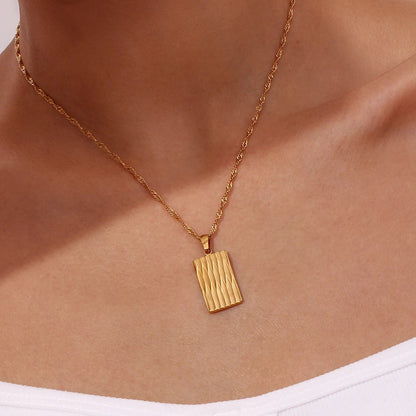 Elegant 18k Gold Necklace with Rectangular Pendant – Waterproof and Hypoallergenic 4